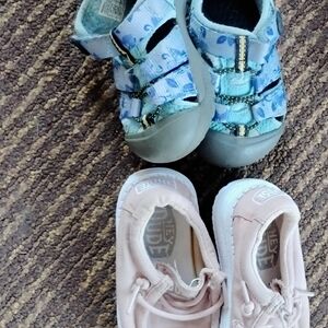 Bundle Of 2 Pairs Of Shoes Size 6C
